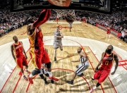 开云体育-王哲林扛起全队，爵士险胜猛龙，一场定义领袖的战役